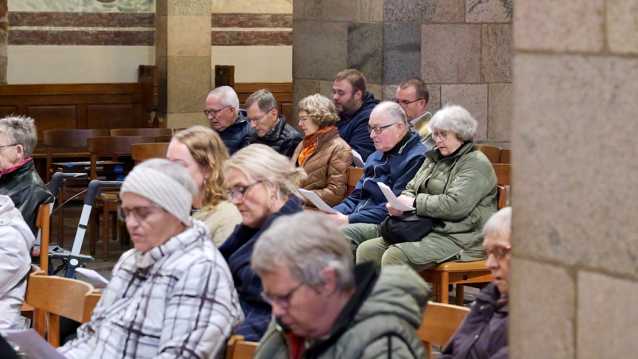 20231024_Fredsgudstjeneste_FotoHenrikHelmsViborgStift - 7.jpeg