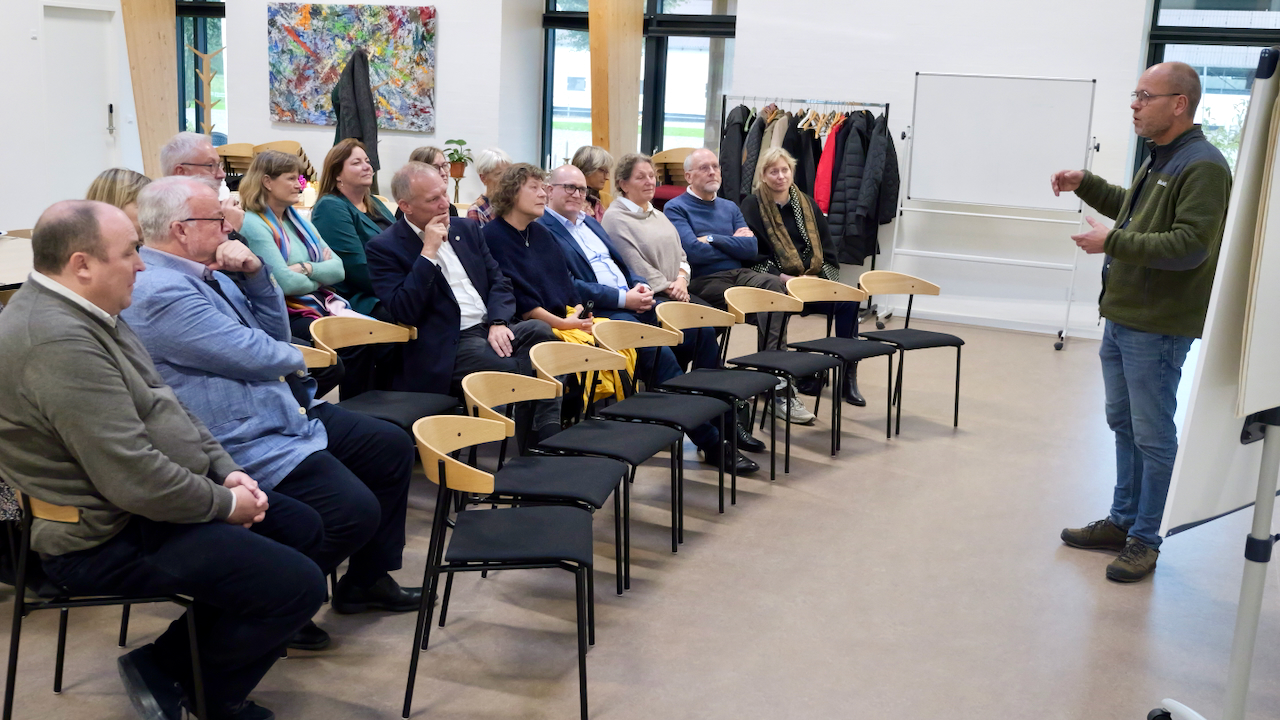 20231025_Bispeudflugt_FotoHenrikHelmsViborgStift - 16.jpeg
